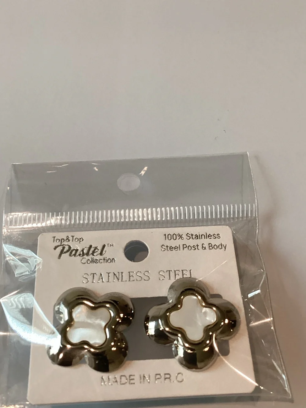 Clover Hair Clips and Earrings Set - Red & Green